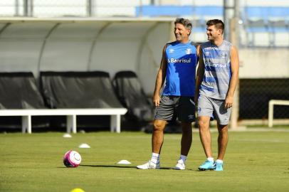 PORTO ALEGRE, RS, BRASIL, 14/03/2018--Treino do Grêmio que ocorreu na tarde desta quarta feira. Kannemann,  Renato Portaluppi. (FOTOGRAFO: CARLOS MACEDO / AGENCIA RBS)