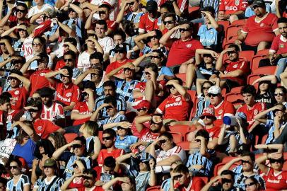  PORTO ALEGRE, RS, BRASIL - 22-11-2015 Inter e Grêmio se enfrentam neste domingo no Estádio Beira-Rio. Partida válida pela 36ª rodada do Brasileirão. Gre-Nal 408 (FOTO: MATEUS BRUXEL /AGÊNCIA RBS)