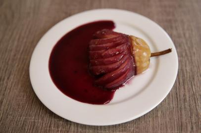  PORTO ALEGRE, RS, BRASIL, 26-02-2018: Receita de prato com peras para o caderno Campo e Lavoura  (FOTO FÉLIX ZUCCO/AGÊNCIA RBS, Editoria Campo e Lavoura).