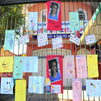 CAXIAS DO SUL, RS, BRASIL, 16/03/2018. Para conscientizar as crianças sobre cuidados consigo e carinho com o próximo, as professoras da Escola de Educação Infantil Gente Inocente, no bairro Jardelino Ramos, desenvolveram, juntos aos alunos, um mural para NaIara Soares Gomes, sete anos, menina que desapareceu no bairro Esplanada quando caminhava para escola, em Caxias do Sul. NaIara, saiu de casa no início da sexta (09/03), para ir à Escola Municipal de 1º Grau Renato João César, no bairro São Caetano e não foi mais vista. (Porthus Junior/Agência RBS)