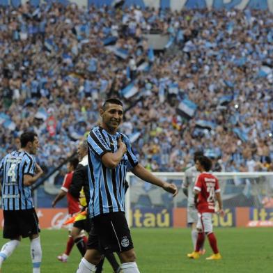  PORTO ALEGRE, RS, BRASIL, 09-11-2014: Grêmio e Inter se enfrentam pelo GRE-NAL 403, na Arena do Grêmio, pela 33ª rodada do Brasileirão.(FOTO:MARCELO OLIVEIRA /AGÊNCIA RBS)