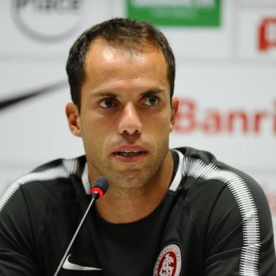  PORTO ALEGRE, RS, BRASIL, 19/03/2018- Coletiva do Inter que ocorreu na tarde desta segunda feira. Marcelo Lomba. (FOTOGRAFO:ISADORA NEUMANN / AGENCIA RBS)