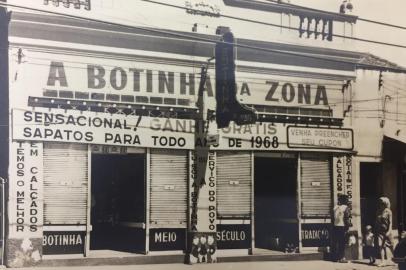  Loja existe há 97 anos no bairro Azenha, em Porto Alegre