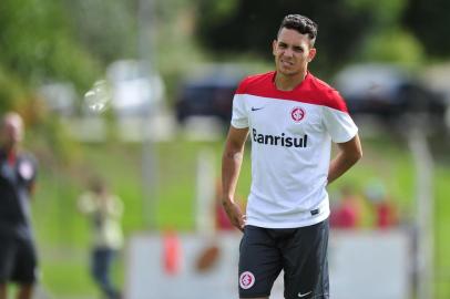  GRAMADO, RS, BRASIL - 14-01-2014 - Treino do Inter na Vila Olímpica em Gramado, jogadores Caio  (FOTO: FÉLIX ZUCCO/AGÊNCIA RBS, ESPORTE)