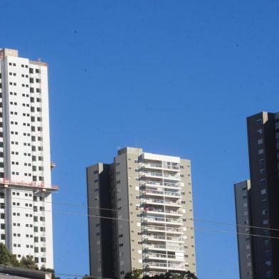  CAXIAS DO SUL, RS, BRASIL (22/06/2017) Mercado imobiliário. Reportagem aborda o mercado de imóveis. (Roni Rigon/Pioneiro).