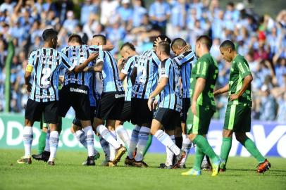  SANTA CRUZ DO SUL, RS, BRASIL, 25.03.2018. Avenida e Grêmio jogam pela semifinal do Campeonato Gaúcho 2018. (LAURO ALVES/AGÊNCIA RBS)