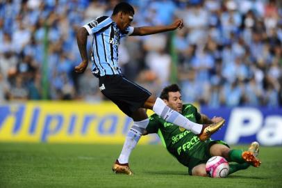  SANTA CRUZ DO SUL, RS, BRASIL, 25.03.2018. Avenida e Grêmio jogam pela semifinal do Campeonato Gaúcho 2018. (LAURO ALVES/AGÊNCIA RBS)