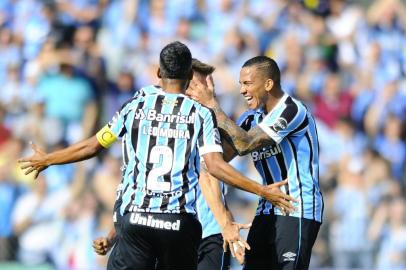  SANTA CRUZ DO SUL, RS, BRASIL, 25.03.2018. Avenida e Grêmio jogam pela semifinal do Campeonato Gaúcho 2018. (LAURO ALVES/AGÊNCIA RBS)