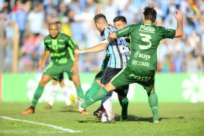  SANTA CRUZ DO SUL, RS, BRASIL, 25.03.2018. Avenida e Grêmio jogam pela semifinal do Campeonato Gaúcho 2018. (LAURO ALVES/AGÊNCIA RBS)