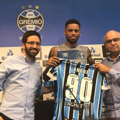 Apresentação do centroavante André no Grêmio