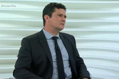 Entrevista com o juiz Sergio Moro no roda vida, na tv brasil