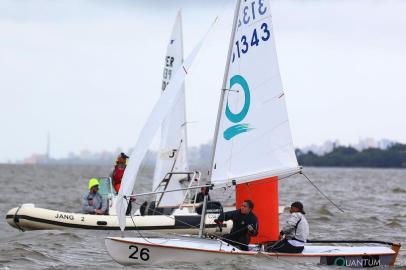  PORTO ALEGRE - BRASIL - Sul-Americano de Snipe organizado pelo Clube dos Jangadeiros. (FOTO: LAURO ALVES)