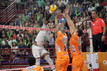  Jogo entre Canoas x Cruzeiro pelas quartas de final da Superliga masculina de vôlei