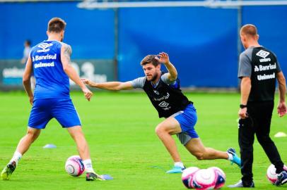  PORTO ALEGRE, RS, BRASIL, 30/03/2018 - Treino do Grêmio que ocorreu na manhã desta sexta feira. Foto -  Kannemann. (FOTOGRAFO: OMAR FREITAS / AGENCIA RBS)