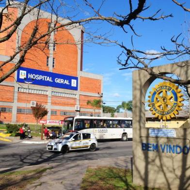  CAXIAS DO SUL, RS, BRASIL (27/06/2017). Hospital Geral comunica que Pronto Socorro está lotado. Pronto Socorro do HG lotado. (Roni Rigon/Pioneiro).