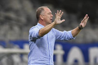 BELO HORIZONTE / BRASIL (17.09.2017) Cruzeiro x Bahia, no Mineirao, em Belo Horizonte, pela 24 rodada do Campeonato Brasileiro de 2017. Na foto, o técnico Mano MenezesÂ© Washington Alves/Light Press/Cruzeiro