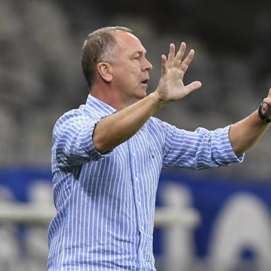 BELO HORIZONTE / BRASIL (17.09.2017) Cruzeiro x Bahia, no Mineirao, em Belo Horizonte, pela 24 rodada do Campeonato Brasileiro de 2017. Na foto, o técnico Mano MenezesÂ© Washington Alves/Light Press/Cruzeiro