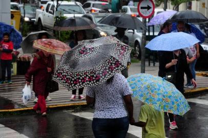  CAXIAS DO SUL, RS, BRASIL 22/01/2017As últimas semanas de Janeiro prometem ser chuvosas na serra gaúcha. (Felipe Nyland/Agência RBS)