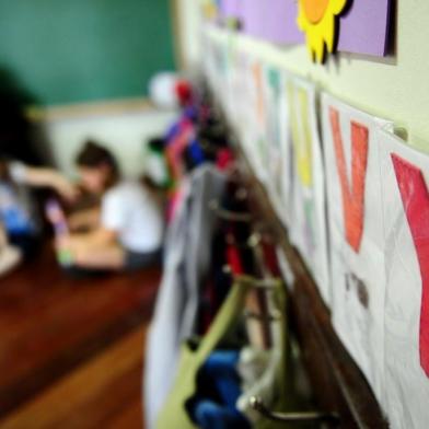  CAXIAS DO SUL, RS, BRASIL, 05/12/2017. Greve dos professores de escola infantil termina e alunos voltam às aulas. Na foto, a Escola de Ensino Infantil Professora Maria do Carmo Ioppi (anteriormente denominada Criança Feliz), no bairro São José. (Diogo Sallaberry/Agência RBS)