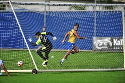  PORTO ALEGRE, RS, BRASIL, 02/04/2018- Treino do Grêmio que ocorreu na tarde desta segunda feira. (FOTOGRAFO: ANSELMO CUNHA / AGENCIA RBS)