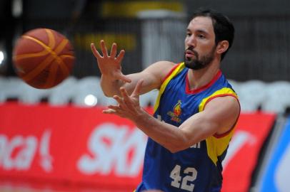  CAXIAS DO SUL, RS, BRASIL 02/04/2018Caxias Basquete treina antes de enfrentar o Botafogo pelo NBB10. Na foto: Armador Cafferata. (Felipe Nyland/Agência RBS)