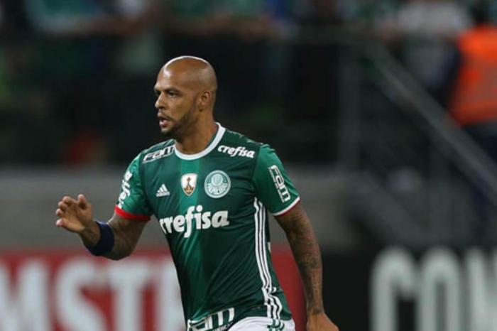 Quantas vezes Felipe Melo foi expulso na carreira?