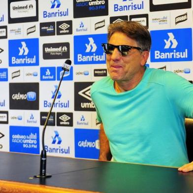 PORTO ALEGRE, RS, BRASIL - 18-04-2017 - Entrevista coletiva do técnico Renato Portaluppi. (FOTO: BRUNO ALENCASTRO/AGÊNCIA RBS)