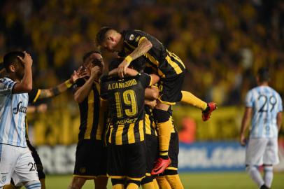 libertadores, peñarol, atlético tucumán, Campeon del Siglo 