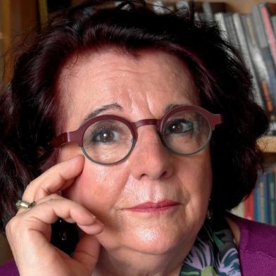 Maria Helena Weber, autora do livro de contos Na Língua Delas