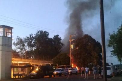  Incêndio no presídio de Sarandi.