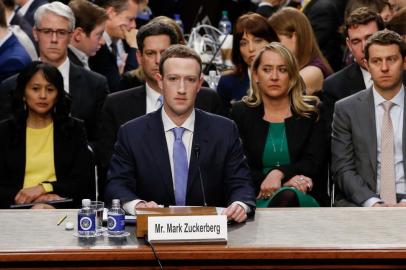 Facebook chief Zuckerberg testifies to lawmakers after data hijacking scandalFacebook founder and CEO Mark Zuckerberg arrives to testify during a Senate Commerce, Science and Transportation Committee and Senate Judiciary Committee joint hearing about Facebook on Capitol Hill in Washington, DC, April 10, 2018. / AFP PHOTO / POOL / ALEX BRANDONEditoria: FINLocal: WashingtonIndexador: ALEX BRANDONSecao: electionFonte: POOLFotógrafo: STR