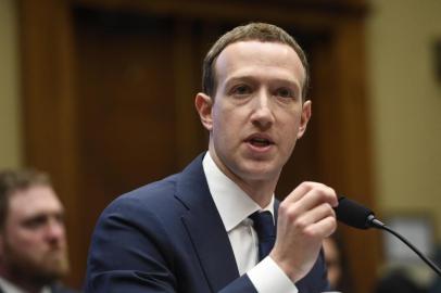  Facebook CEO and founder Mark Zuckerberg testifies during a US House Committee on Energy and Commerce hearing about Facebook on Capitol Hill in Washington, DC, April 11, 2018. / AFP PHOTO / SAUL LOEBEditoria: FINLocal: WashingtonIndexador: SAUL LOEBSecao: business (general)Fonte: AFPFotógrafo: STF