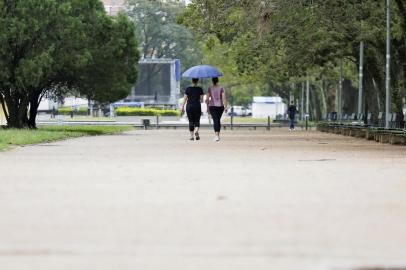  PORTO ALEGRE, RS, BRASIL, 13-04-2018. Fotos de clima em Porto Alegre. (FOTO: ANDERSON FETTER/AGÊNCIA RBS)