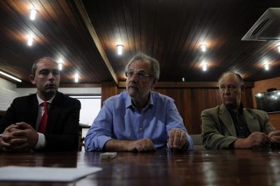  CAXIAS DO SUL, RS, BRASIL, 13/04/2018 - O pré candidato a governador Miguel Rossetto esteve na redação do Pioneiro. ele estava acompanhado do Deputado Federal Pepe Lula Vargas e do vereador Rodrigo Beltrão. (Marcelo Casagrande/Agência RBS)