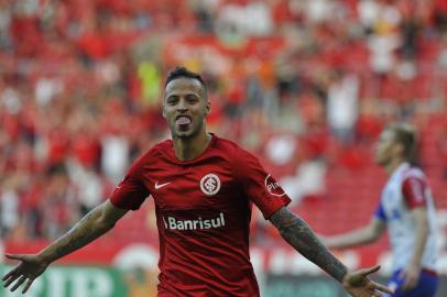  PORTO ALEGRE, RS, BRASIL, 15/04/2018 - Inter x Bahia: Jogo válido pela primeira roda do Brasileirão, que acontece no estádio Beira-Rio. Foto- gol.(FOTOGRAFO: MATEUS BRUXEL / AGENCIA RBS)