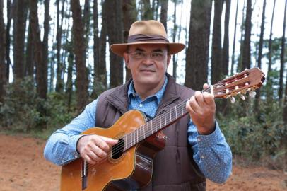 Tarcísio Manuvéi é representante mineiro da viola caipira no encontro Da Serra ao Cerrado, que será realizado em Caxias