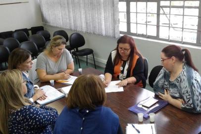 Estado e município discutem zoneamento escolar em Caxias do Sul.