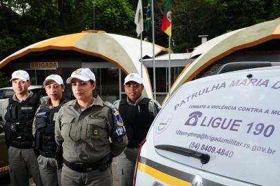  CAXIAS DO SUL, RS, BRASIL, 20/10/2017. A Patrulha Maria da Penha, que combate a violência contra a mulher, é coordenada pela Tenente Ten Mileidi, e é composta pelos soldados Sd Liane Galvão, Sd Ariel e Sd De Carvalho. (Diogo Sallaberry/Agência RBS)