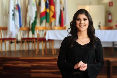  CAXIAS DO SUL, RS, BRASIL, 11/04/2018. Perfil de Cassandra Leal Rodrigues, embaixatriz e candidata a rainha da Festa da Uva 2019, na Vigésima Quinta Região Tradicionalista (25RT). (Diogo Sallaberry/Agência RBS)