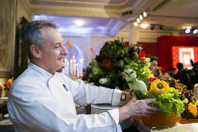  PORTO ALEGRE, RS, BRASIL, 08-10-2015.Claudio Solano , Chef do Clube Leopoldina Juvenil.  7º Jantar Ilhas da Gastronomia do Instituto da Criança com Diabetes. (FOTO ANDRÉA GRAIZ/AGÊNCIA RBS, REDE SOCIAL).