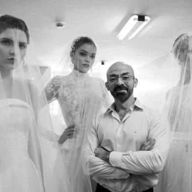  PORTO ALEGRE - RS - BRASIL - Estilista Sergio Pacheco faz desfile de encerramento no Mostra Noivas 2018 no Barra Shopping. (FOTO ANDRÉA GRAIZ/AGÊNCIA RBS).