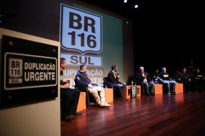  CAMAQUÃ,  RS, BRASIL, 20/04/2018 - Prefeituras da Zona Sul debatem sobre a duplicação da BR-116, em Camaquã. (FOTOGRAFO: CARLOS MACEDO / AGENCIA RBS)