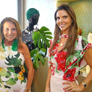  PORTO ALEGRE, RS - BRASIL 12.12.2016 - Em petit comitê, a marca Essere Joias apresentou as novidades para 2017. Na foto: Beatriz Zaluski e Marja Zaluski.  (FOTO: FELIPE NOGS/ AGÊNCIA RBS)