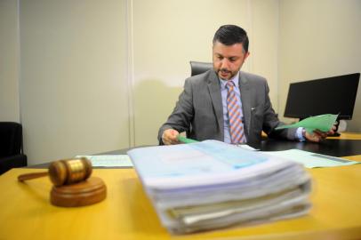  CAXIAS DO SUL, RS, BRASIL 24/04/2018Renato Barros Fagundes, Juíz do trabalho da 5ª vara de Caxias do sul, fala sobre a diminuição das ações trabalhistas. (Felipe Nyland/Agência RBS)