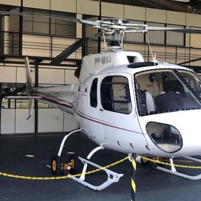 Um helicóptero utilizado para transportar drogas foi apreendido na quarta-feira em um hangar de Arujá, município da região metropolitana de São Paulo. De acordo com informações da TV Globo, a aeronave era utilizada para levar cocaína para os portos de Itajaí e Santos.