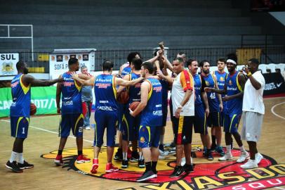  CAXIAS DO SUL, RS, BRASIL, 22/04/2018. Treino do Caxias do Sul Basquete/Banrisul, no Ginásio do Vascão, para a quarta partida das quartas de finais contra o Mogi. (Diogo Sallaberry/Agência RBS)