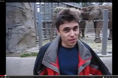 Primeiro vídeo subido no YouTube, em 23 de abril de 2005, com o título Me at the zoo, de um dos fundadores do YouTube, Jawed Karim