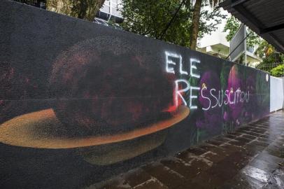  PORTO ALEGRE, RS, BRASIL, 01/05/2018 - Pichação no muro do Instituto Goethe (Foto: André Feltes / ESPECIAL)Indexador: Andre Feltes