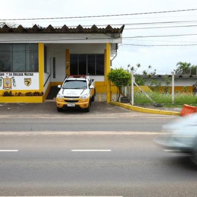  VIAMÃO, RS, BRASIL, 06-05-2018: O Comando Rodoviário da BM está com menos da metade do efeito previsto. Na foto, o posto rodoviário em Viamão na RS-040 (FOTO FÉLIX ZUCCO/AGÊNCIA RBS, Editoria GDI).