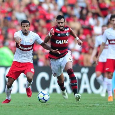  RIO DE JANEIRO, RJ, BRASIL, 06-05-2018. FOTOS:  Flamengo e Inter se enfrentam no Maracanã. Partida é válida pela quarta rodada do Brasileirão(RICARDO DUARTE/INTER)